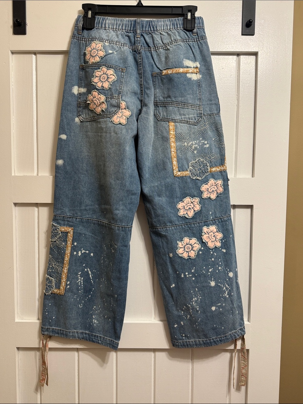 Oli & Hali Blue Denim Jeans with Pink Floral Patchwork - Picture 2 of 2